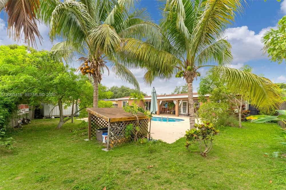 20301 SW 105th Ave Cutler Bay, FL 33189