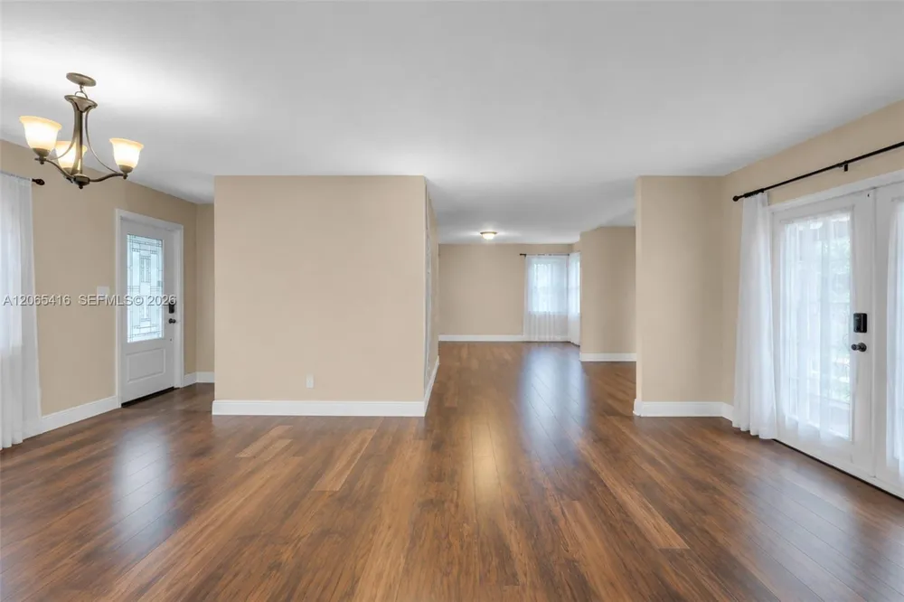 20301 SW 105th Ave Cutler Bay, FL 33189