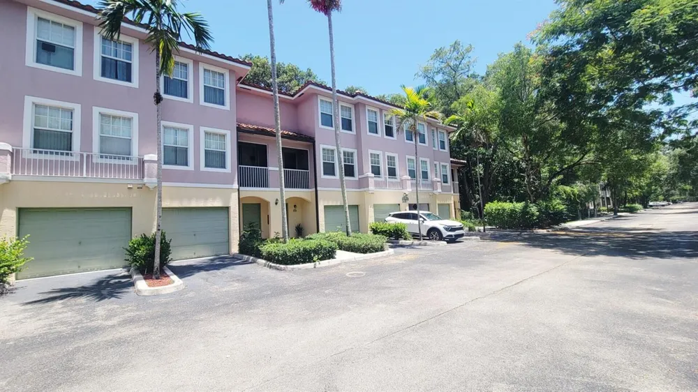 6920 W Sample Road Coral Springs, FL 33067