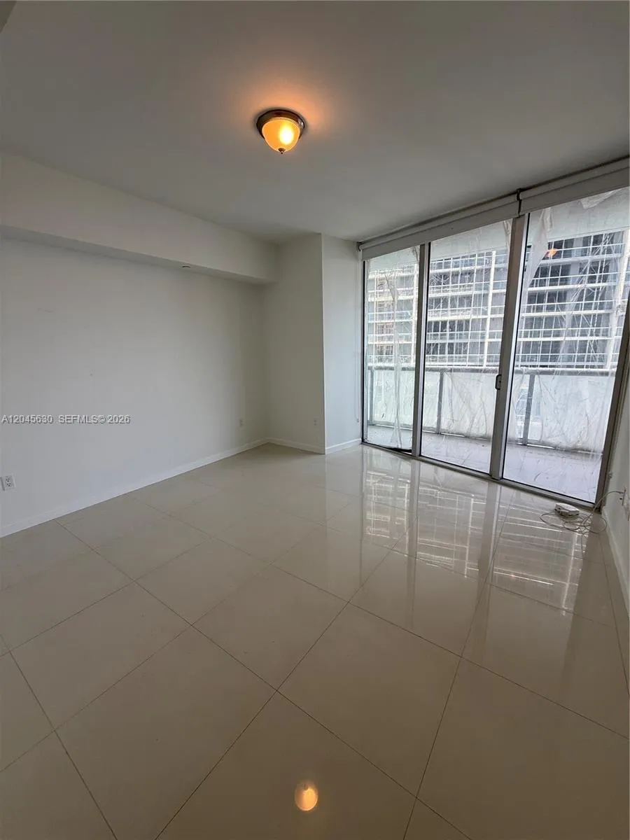 495 Brickell Ave #3106 Miami, FL 33131