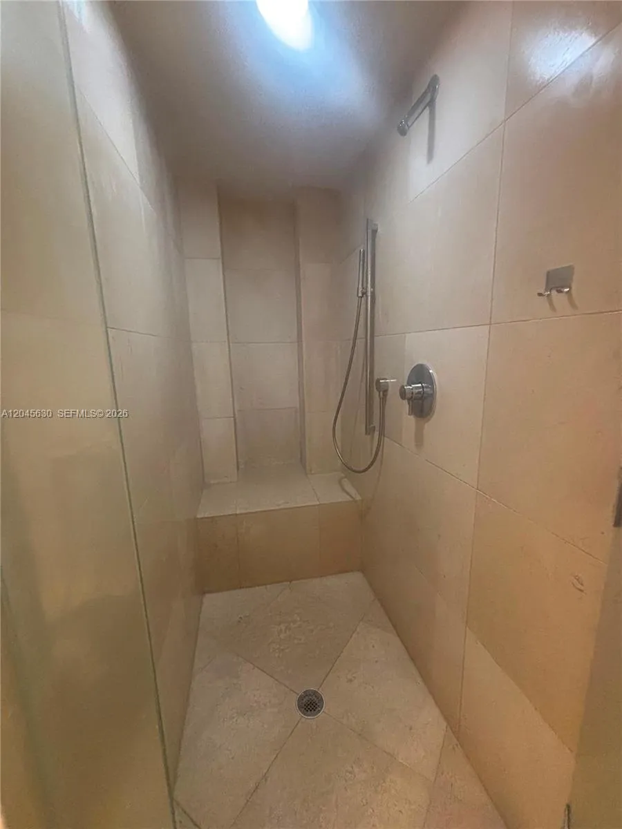 495 Brickell Ave #3106 Miami, FL 33131