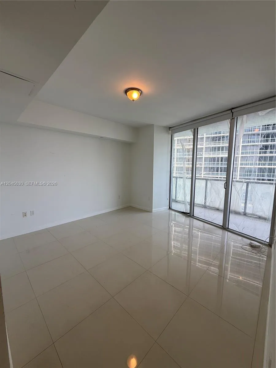495 Brickell Ave #3106 Miami, FL 33131