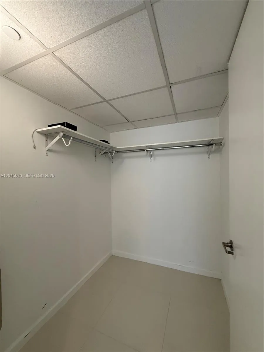 495 Brickell Ave #3106 Miami, FL 33131