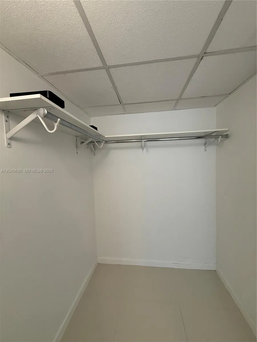495 Brickell Ave #3106 Miami, FL 33131