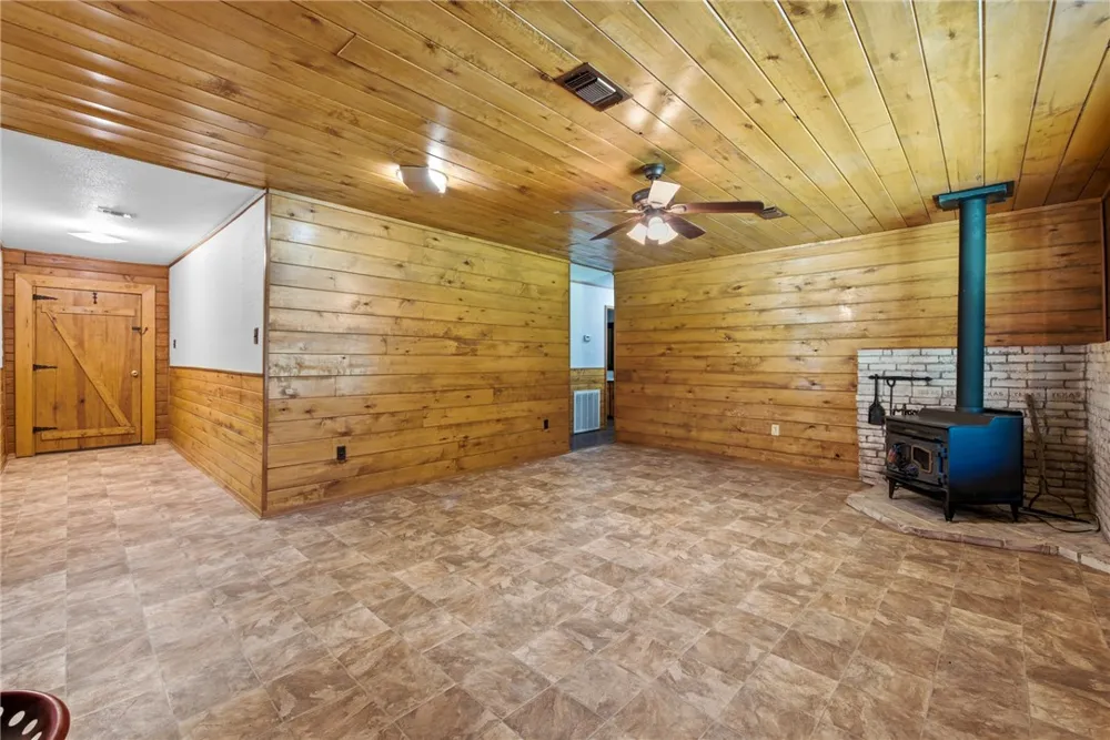 577 Watson Road Normangee, TX 77871