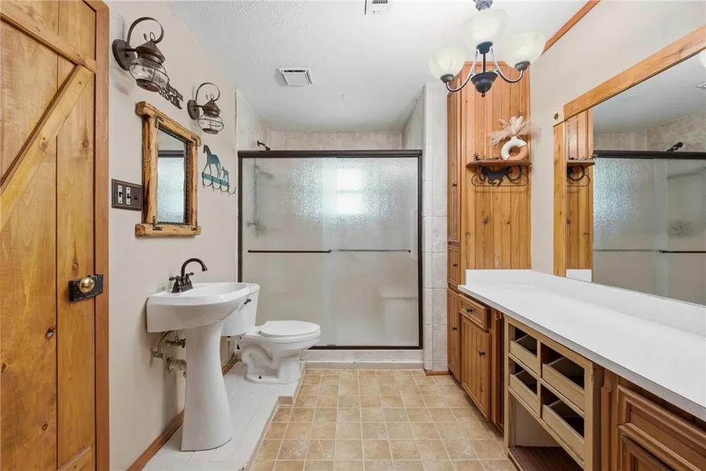 577 Watson Road Normangee, TX 77871