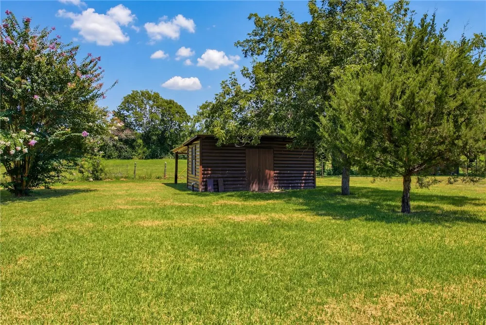 577 Watson Road Normangee, TX 77871