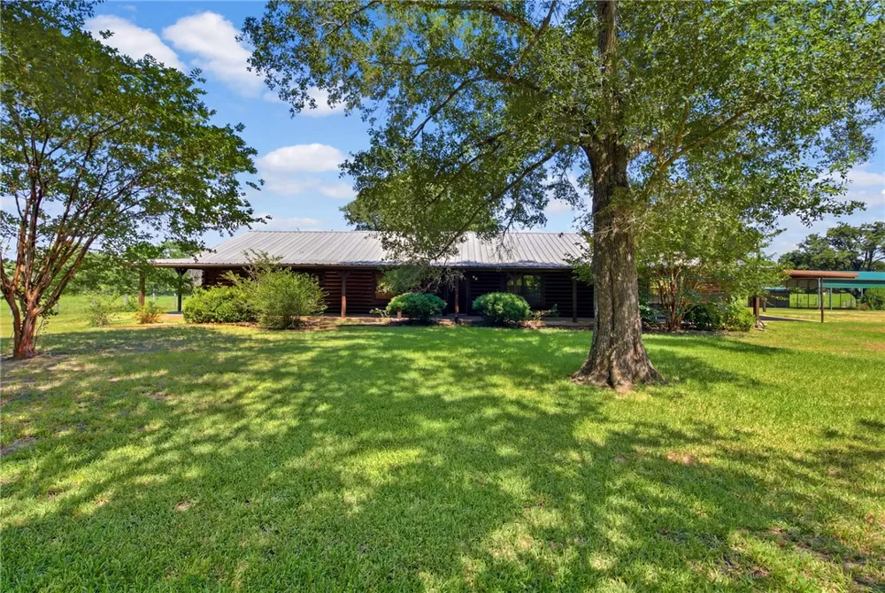 577 Watson Road Normangee, TX 77871