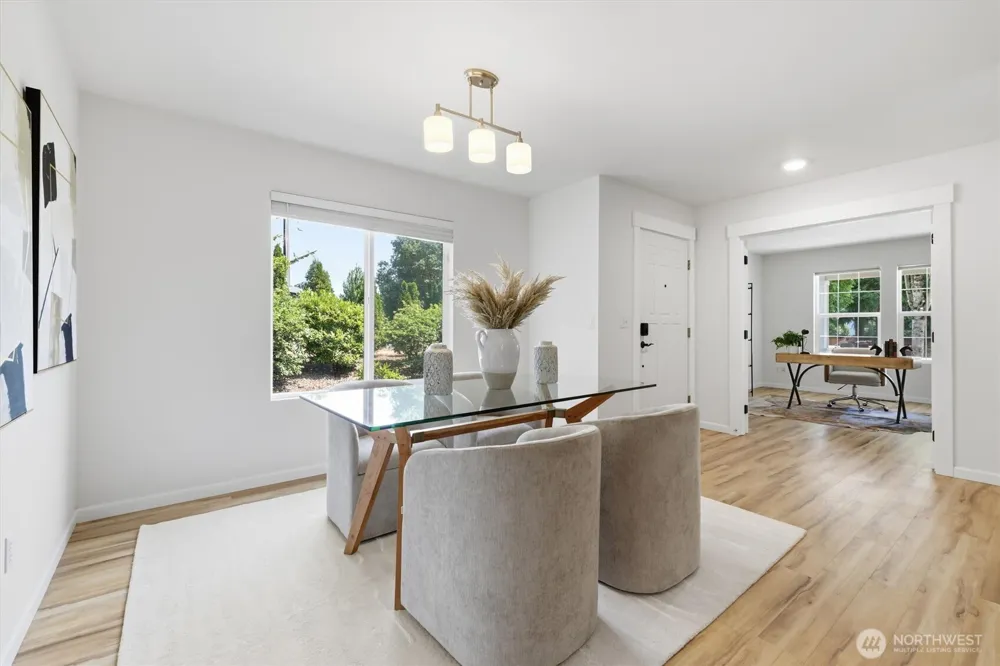 17427 92nd Avenue NE Bothell, WA 98011