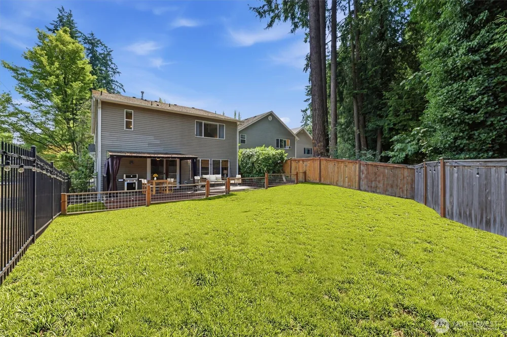 17427 92nd Avenue NE Bothell, WA 98011