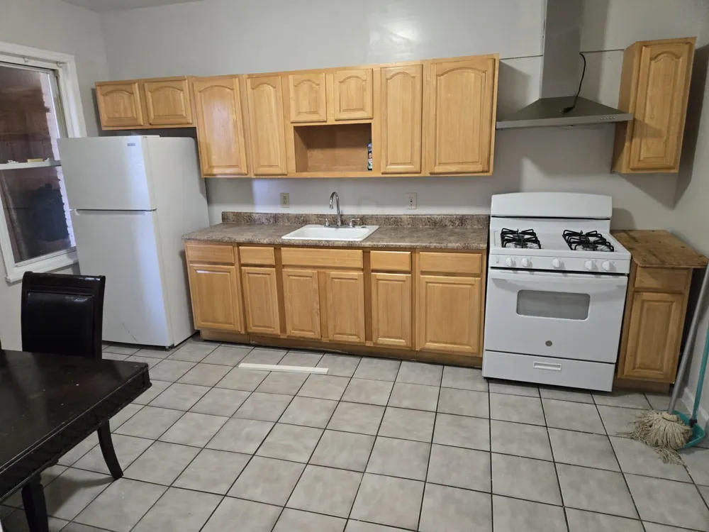 325-329 GRAND ST Paterson, NJ 07505