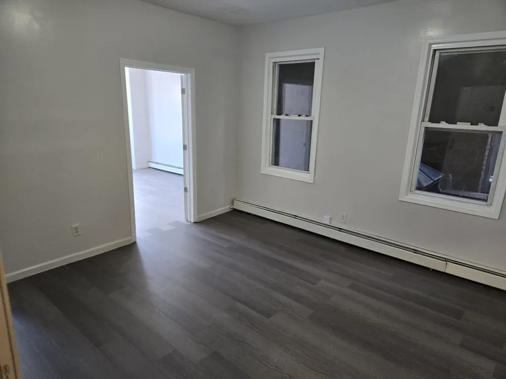 325-329 GRAND ST Paterson, NJ 07505