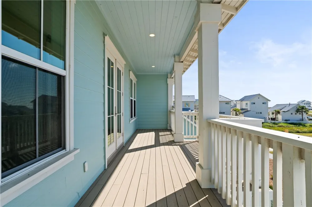724 Sunset Avenue Port Aransas, TX 78373