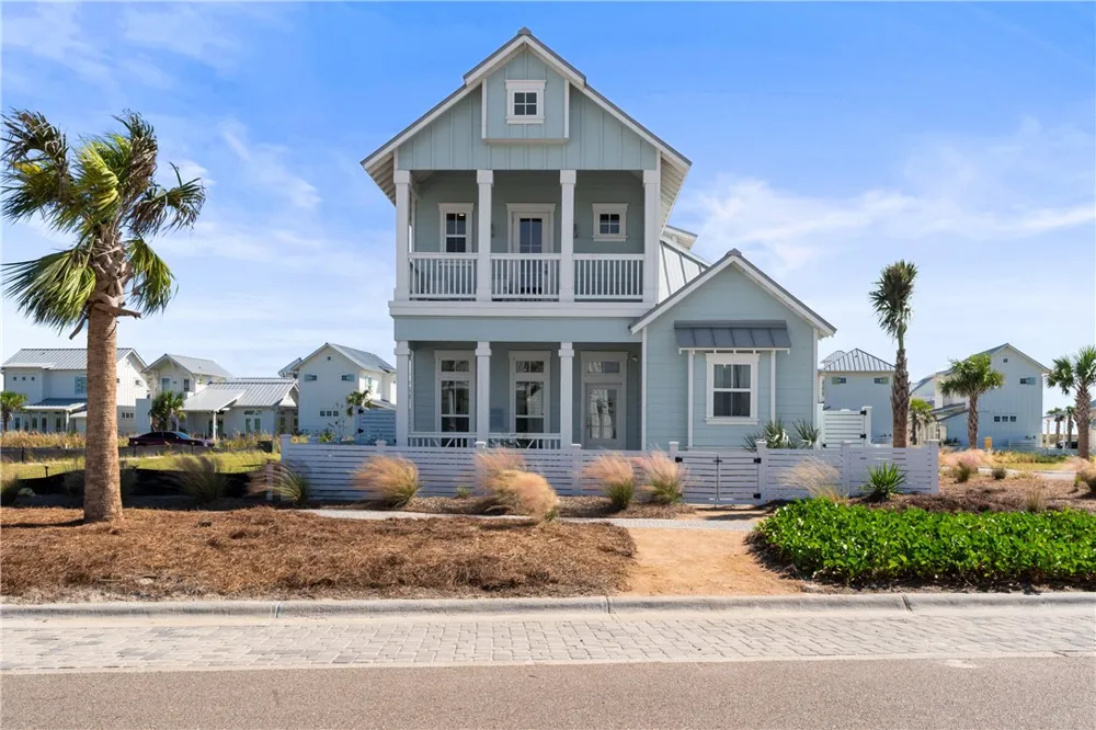 724 Sunset Avenue Port Aransas, TX 78373
