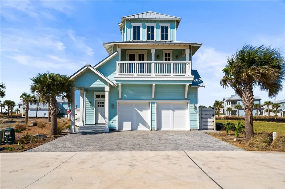 724 Sunset Avenue Port Aransas, TX 78373