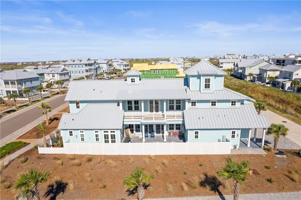 724 Sunset Avenue Port Aransas, TX 78373