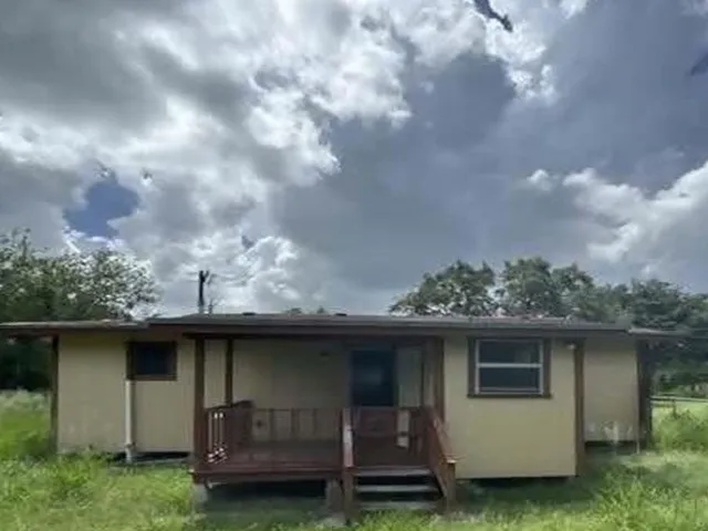 212 Fifth Street Odem, TX 78370