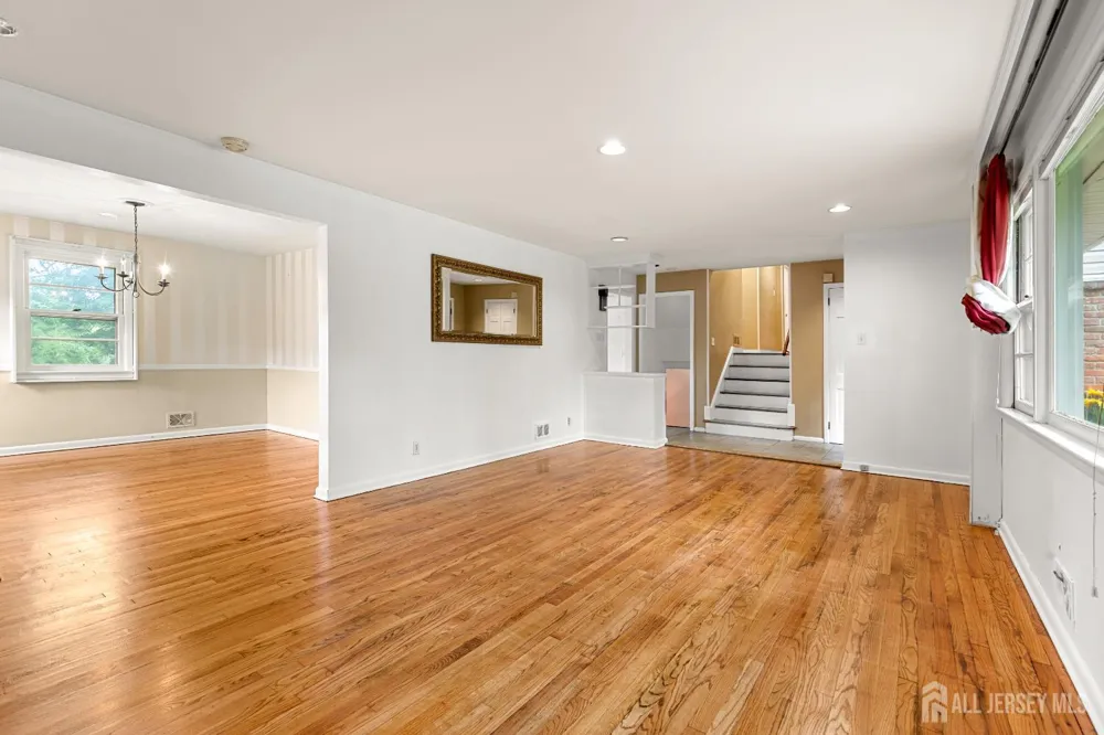29 Devonshire Terrace West Orange, NJ 07052