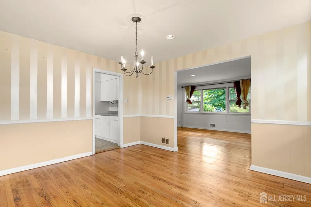 29 Devonshire Terrace West Orange, NJ 07052