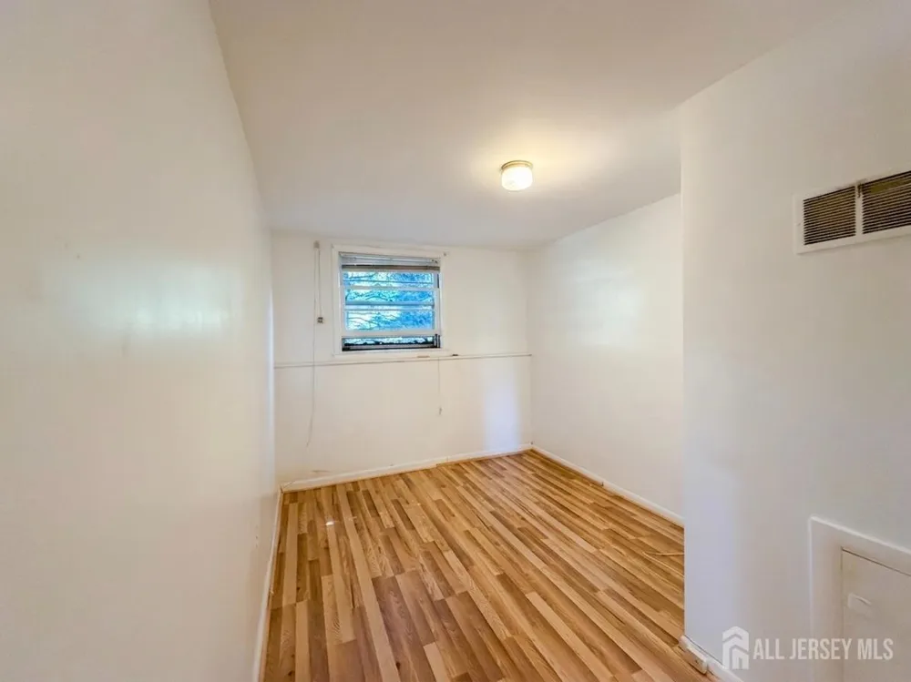29 Devonshire Terrace West Orange, NJ 07052