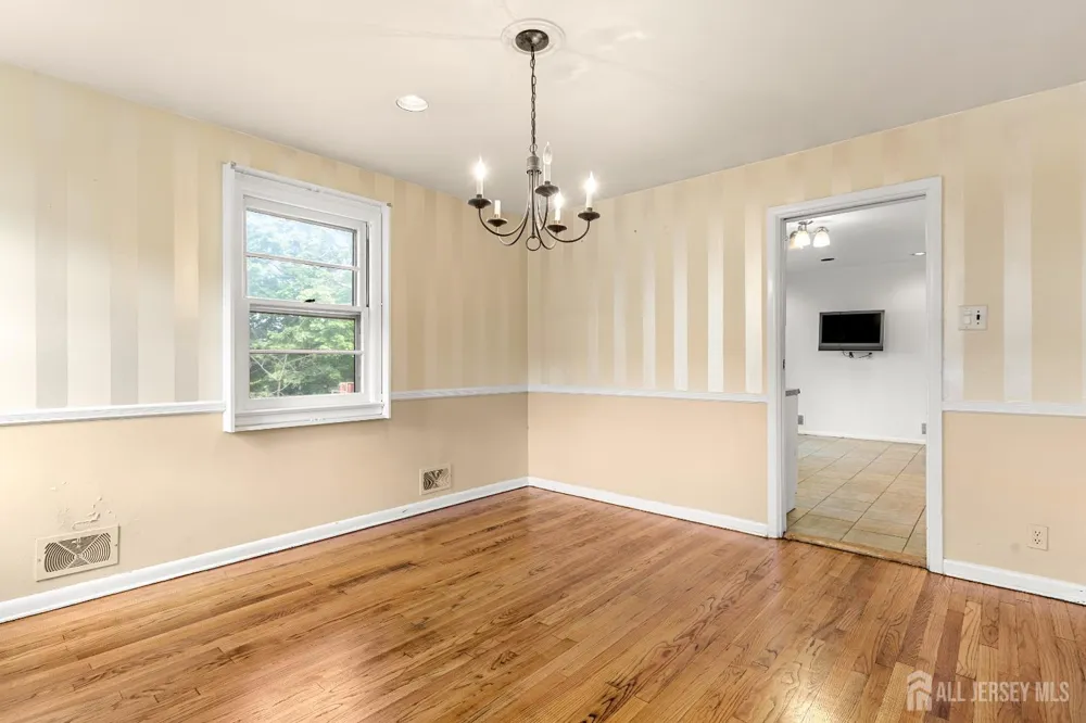 29 Devonshire Terrace West Orange, NJ 07052