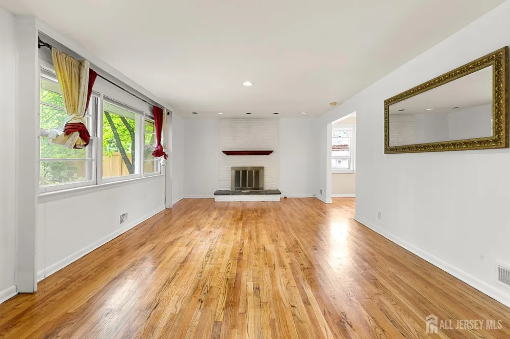 29 Devonshire Terrace West Orange, NJ 07052