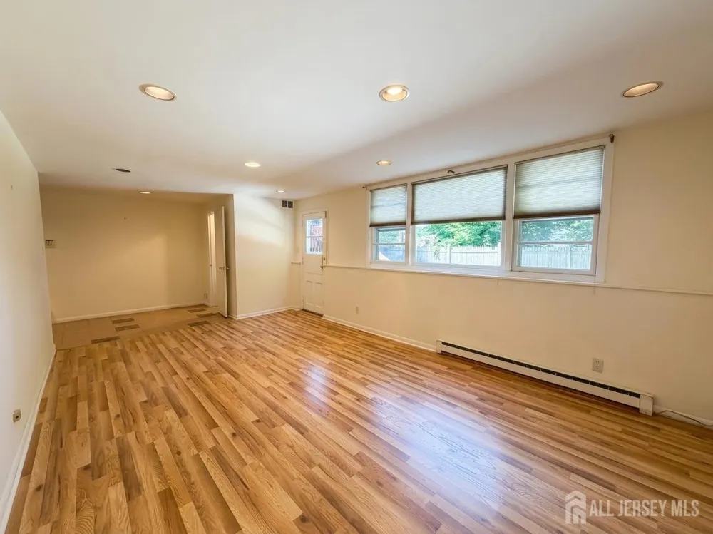 29 Devonshire Terrace West Orange, NJ 07052
