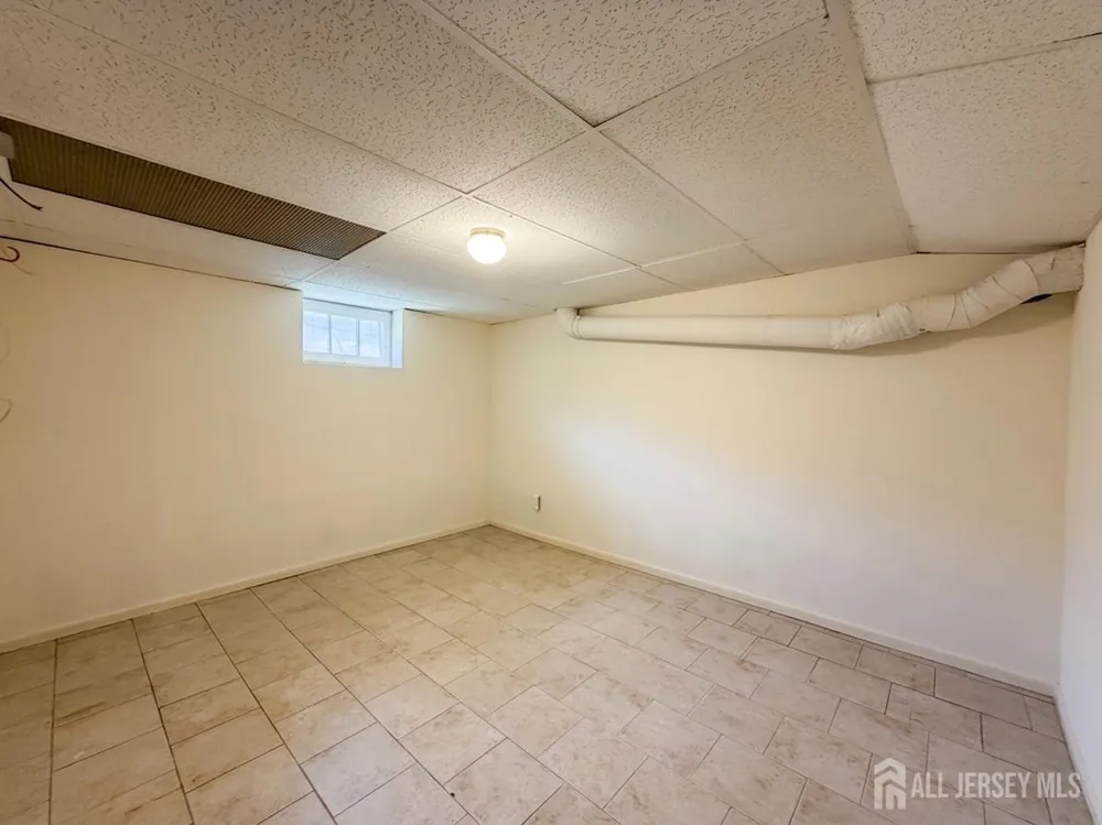 29 Devonshire Terrace West Orange, NJ 07052
