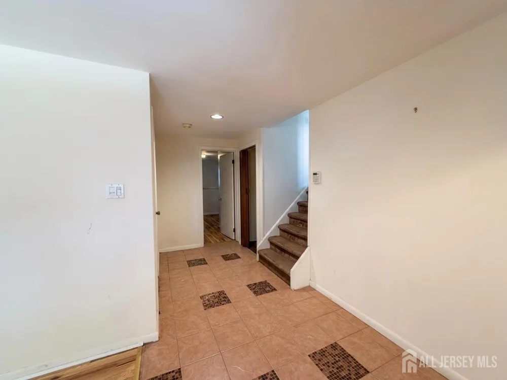 29 Devonshire Terrace West Orange, NJ 07052