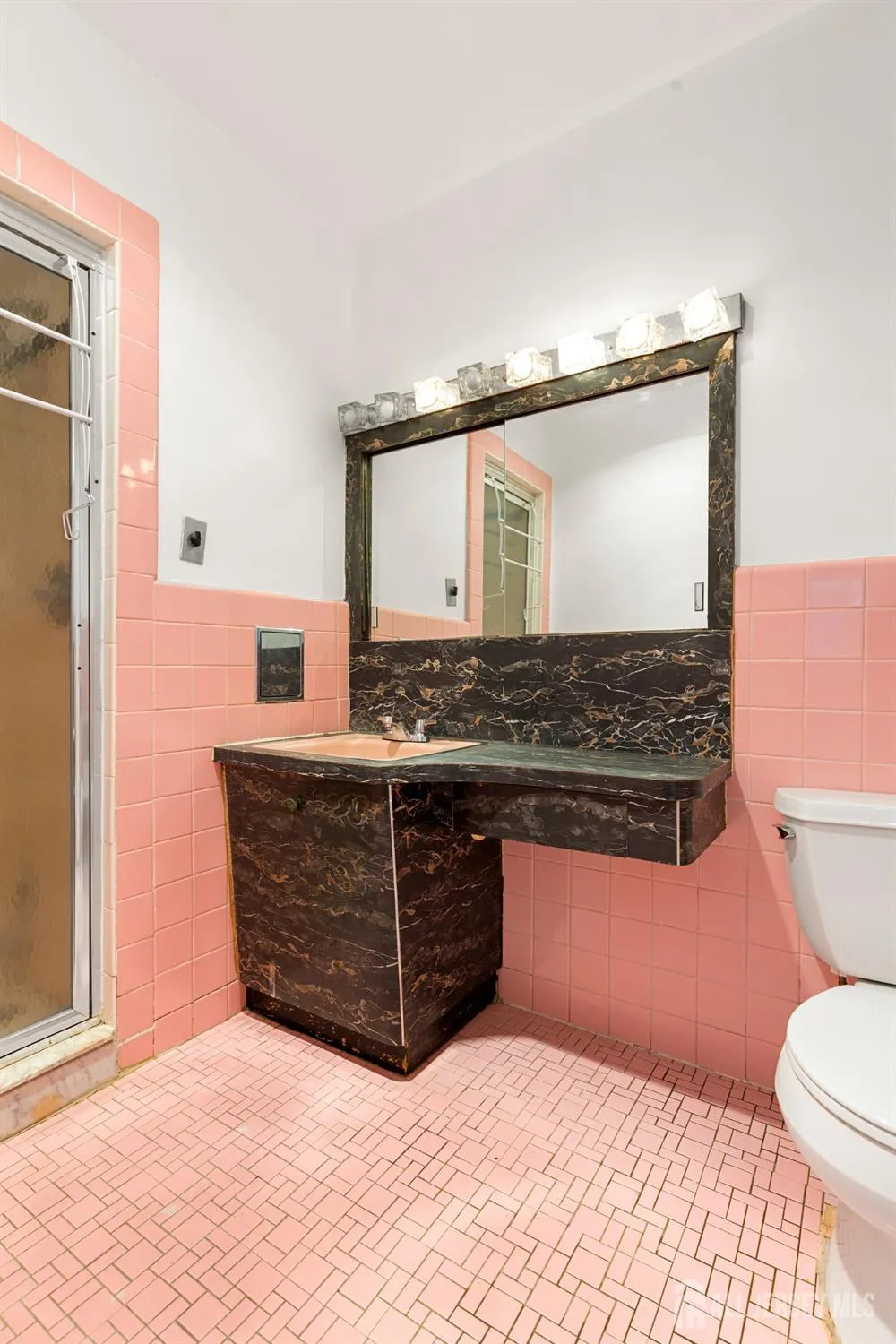 29 Devonshire Terrace West Orange, NJ 07052