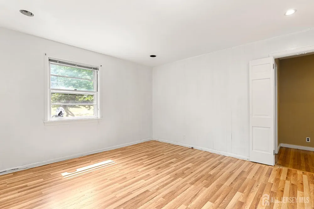 29 Devonshire Terrace West Orange, NJ 07052