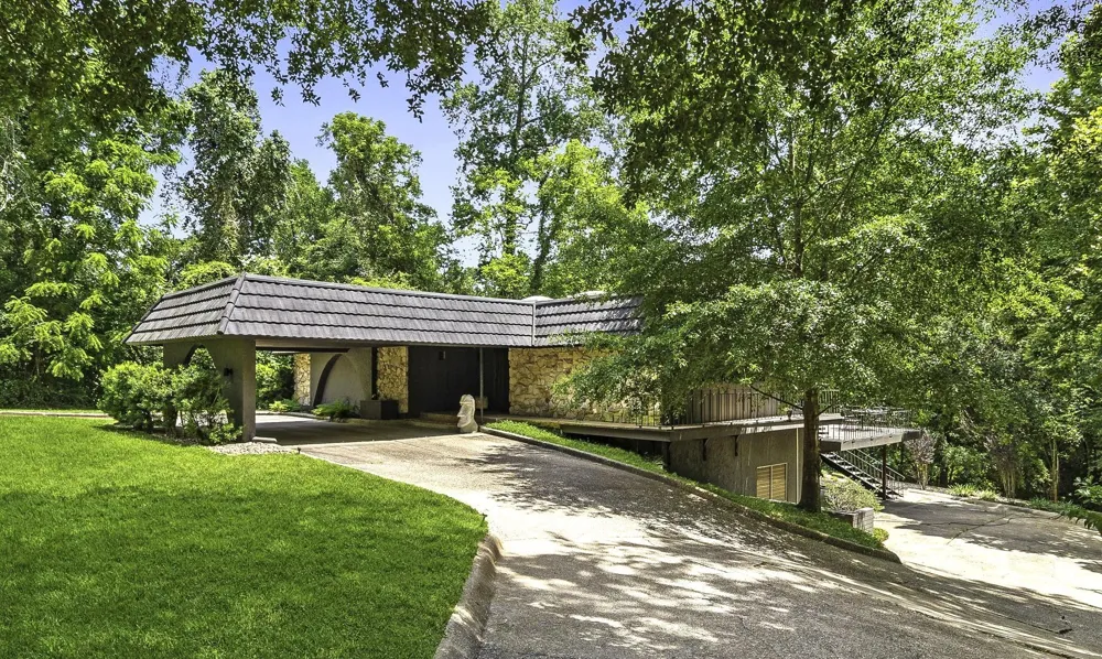 827 Magnolia St Livingston, TX 77351
