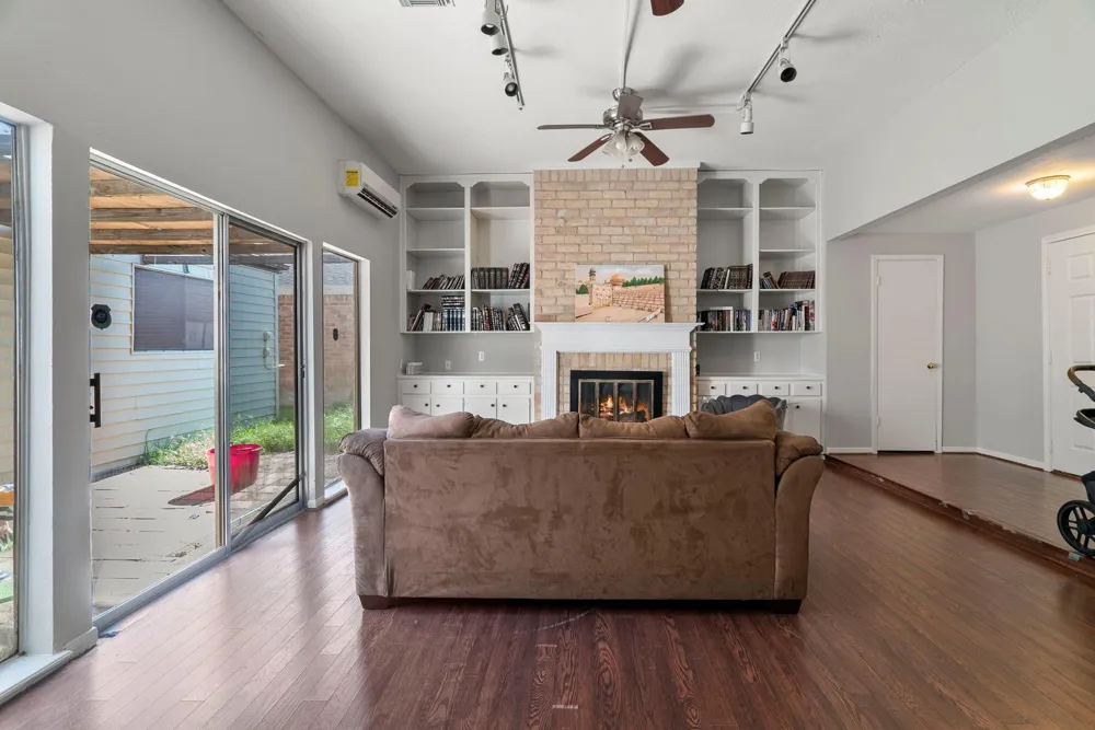 7534 Quail Meadow Drive Houston, TX 77071