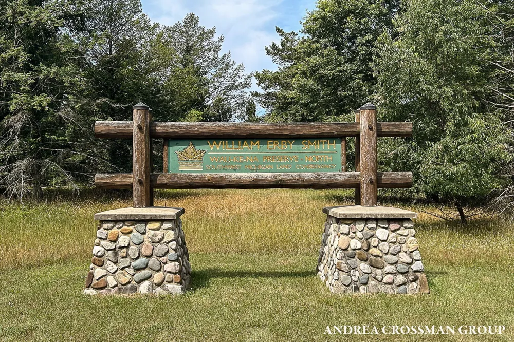2048 Lakeshore Drive Fennville, MI 49408