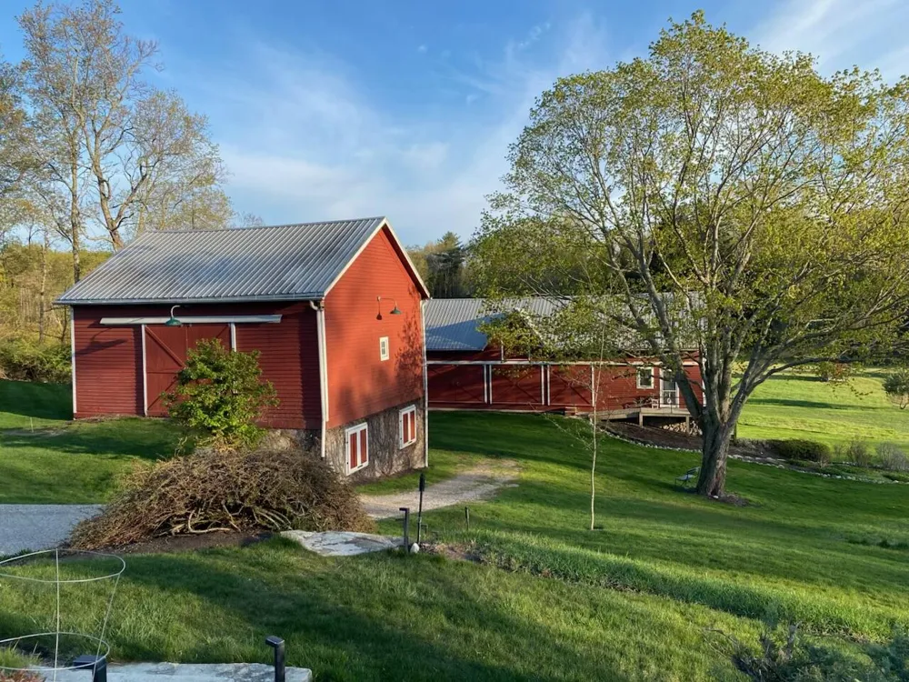 2048 Lakeshore Drive Fennville, MI 49408