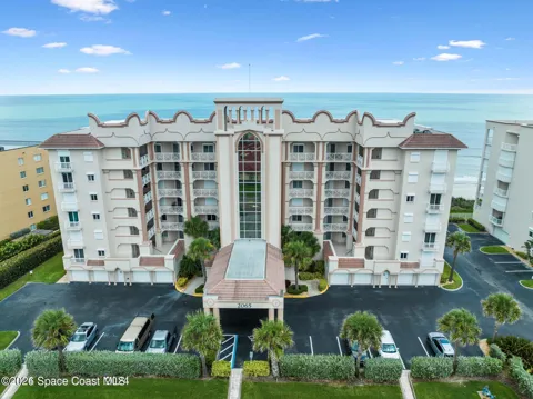 2095 Highway A1a Highway #4402