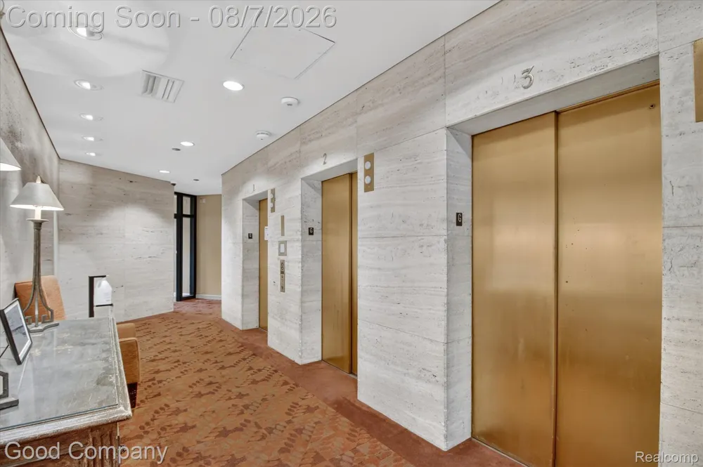 5000 Town Center #1402 Southfield City, MI 48075