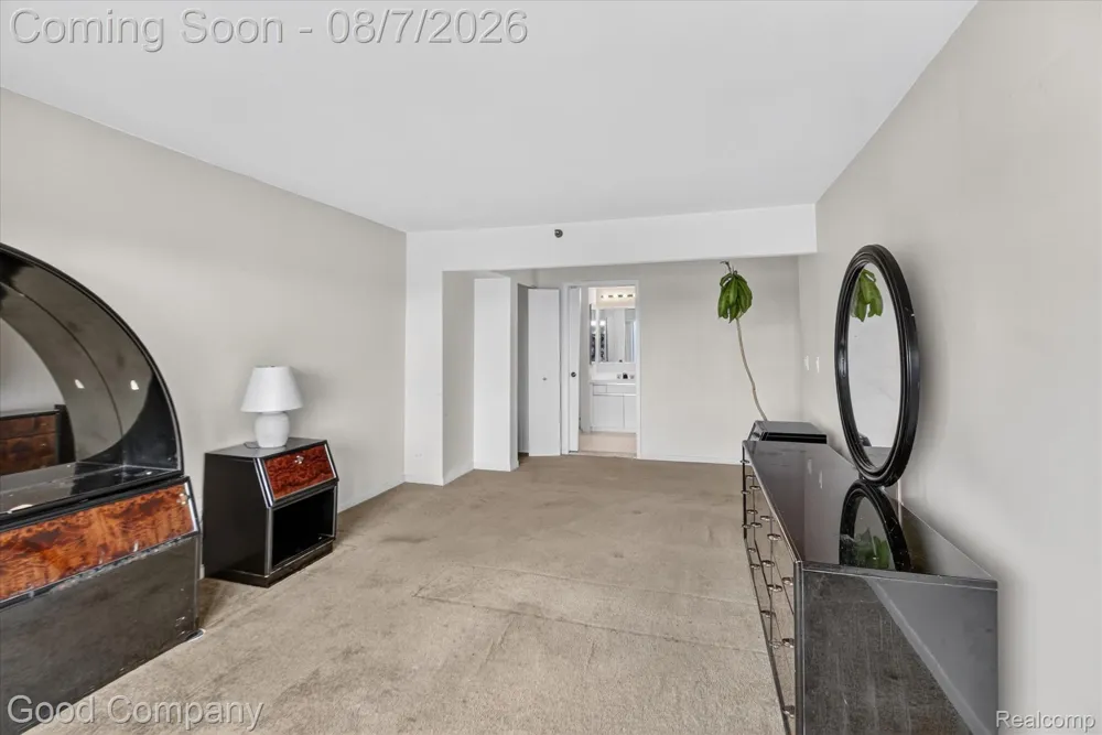 5000 Town Center #1402 Southfield City, MI 48075