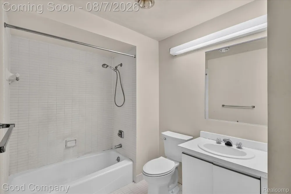 5000 Town Center #1402 Southfield City, MI 48075