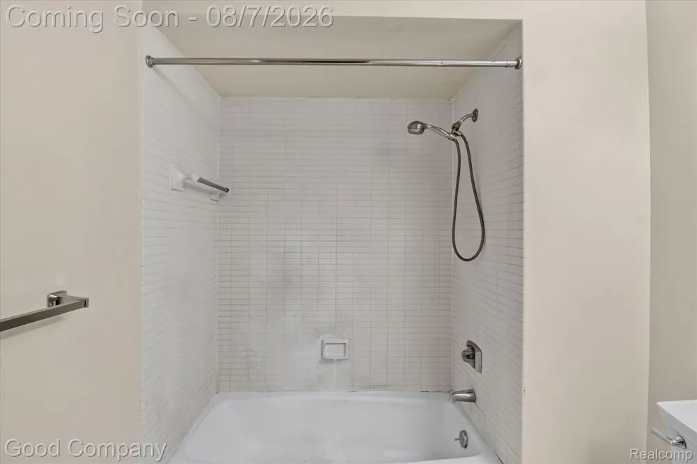 5000 Town Center #1402 Southfield City, MI 48075