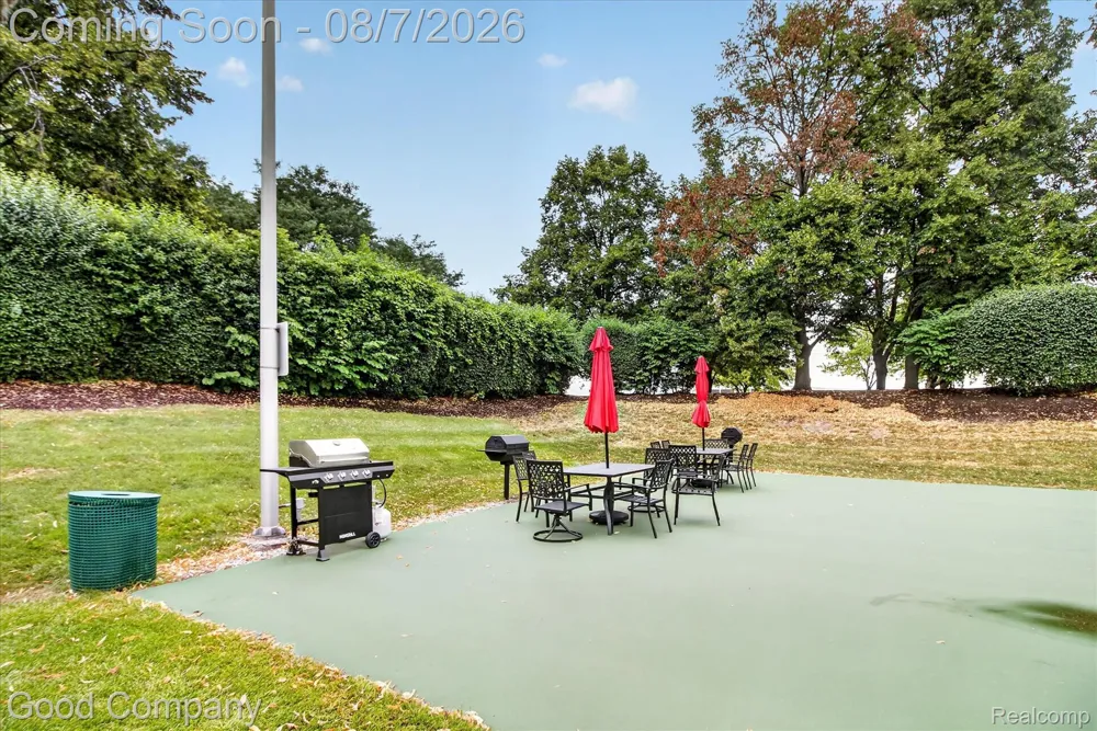 5000 Town Center #1402 Southfield City, MI 48075