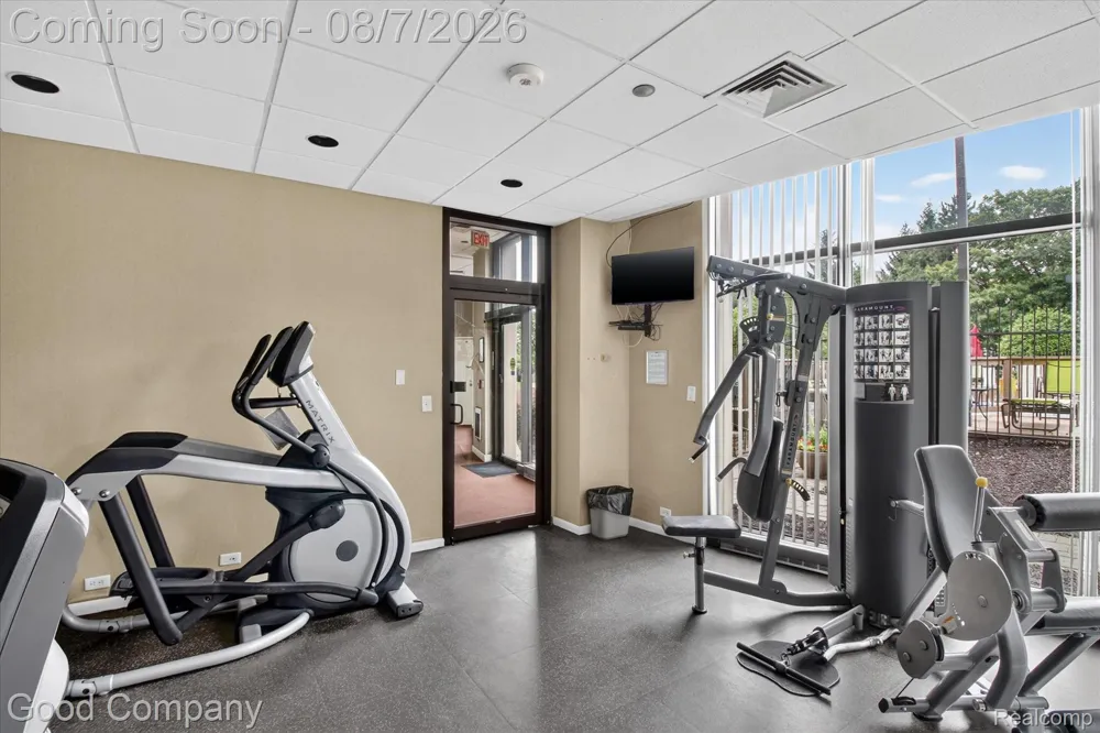 5000 Town Center #1402 Southfield City, MI 48075
