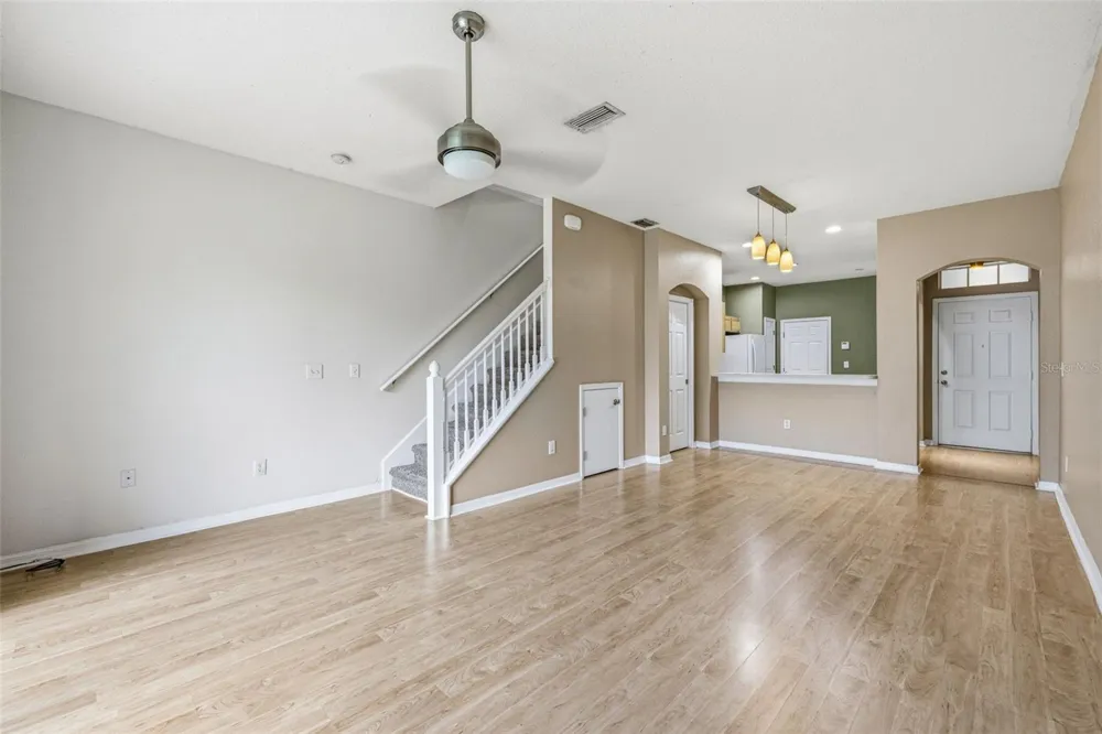 11221 WINDSOR PLACE CIRCLE Tampa, FL 33626