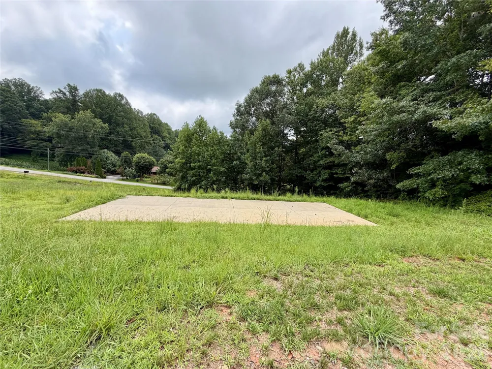 196 Beaman Road E Marion, NC 28752