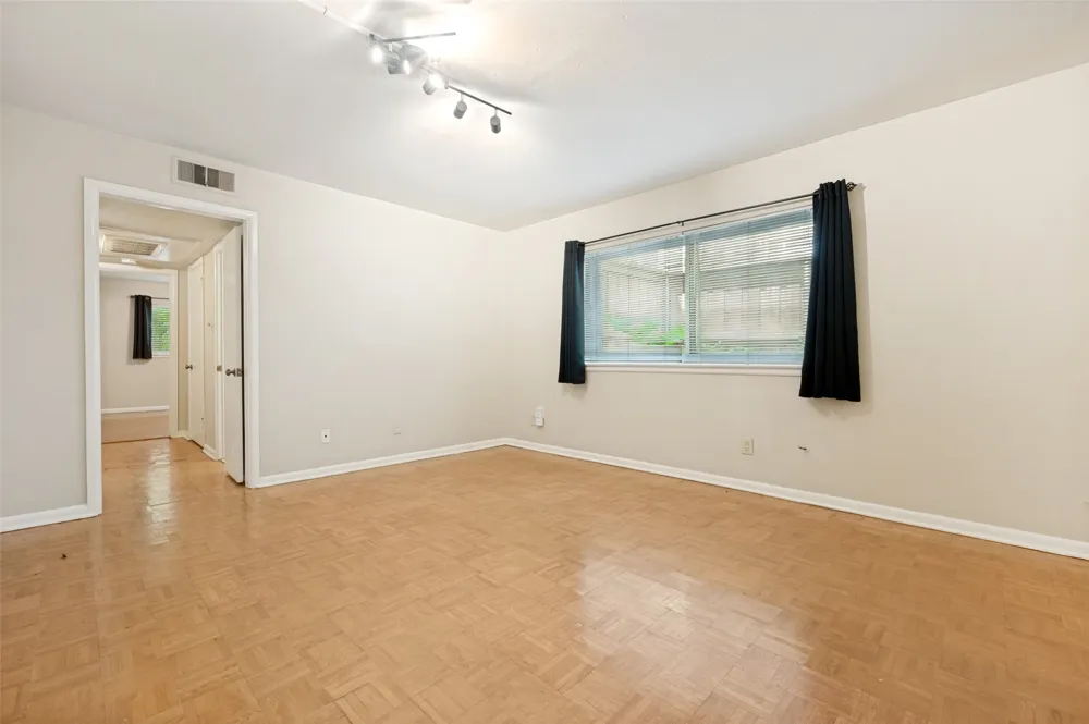 5106 Reiger Avenue Dallas, TX 75214