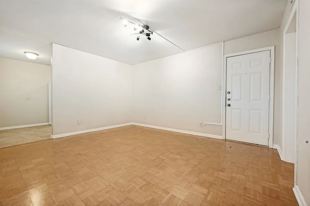 5106 Reiger Avenue Dallas, TX 75214
