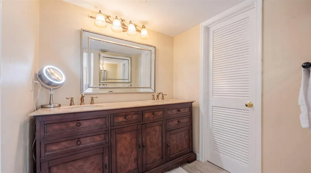 3560 S OCEAN BOULEVARD #607 South Palm Beach, FL 33480