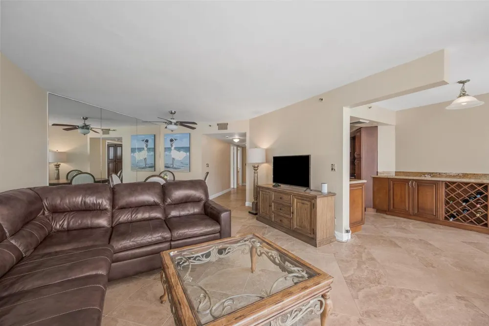 3560 S OCEAN BOULEVARD #607 South Palm Beach, FL 33480