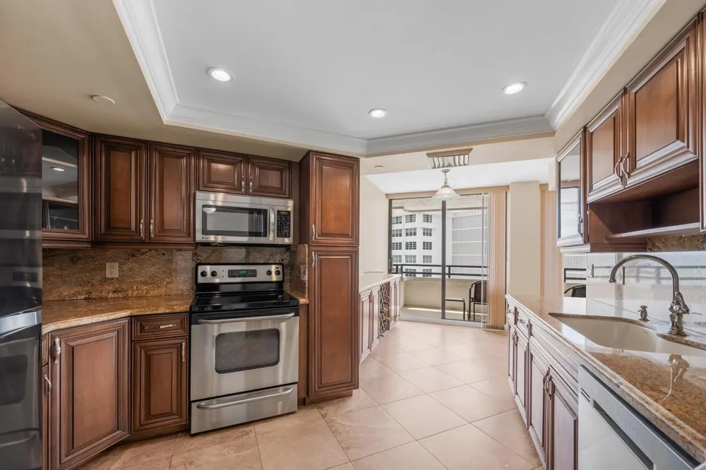 3560 S OCEAN BOULEVARD #607 South Palm Beach, FL 33480