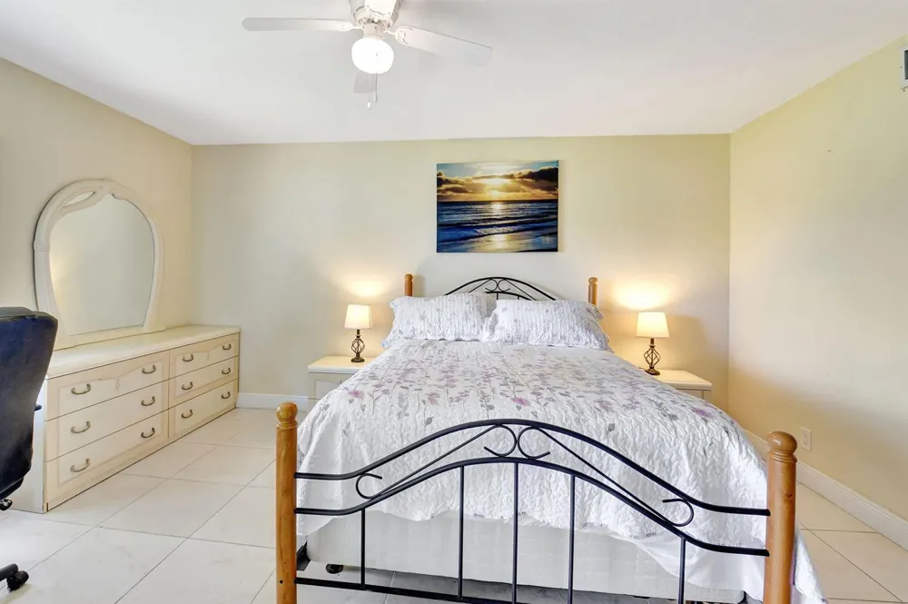 5715 FAIRWAY PARK DRIVE #201 Boynton Beach, FL 33437